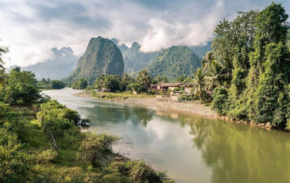 Vang Vieng Sunset Guesthouse & Restaurant 外观 照片