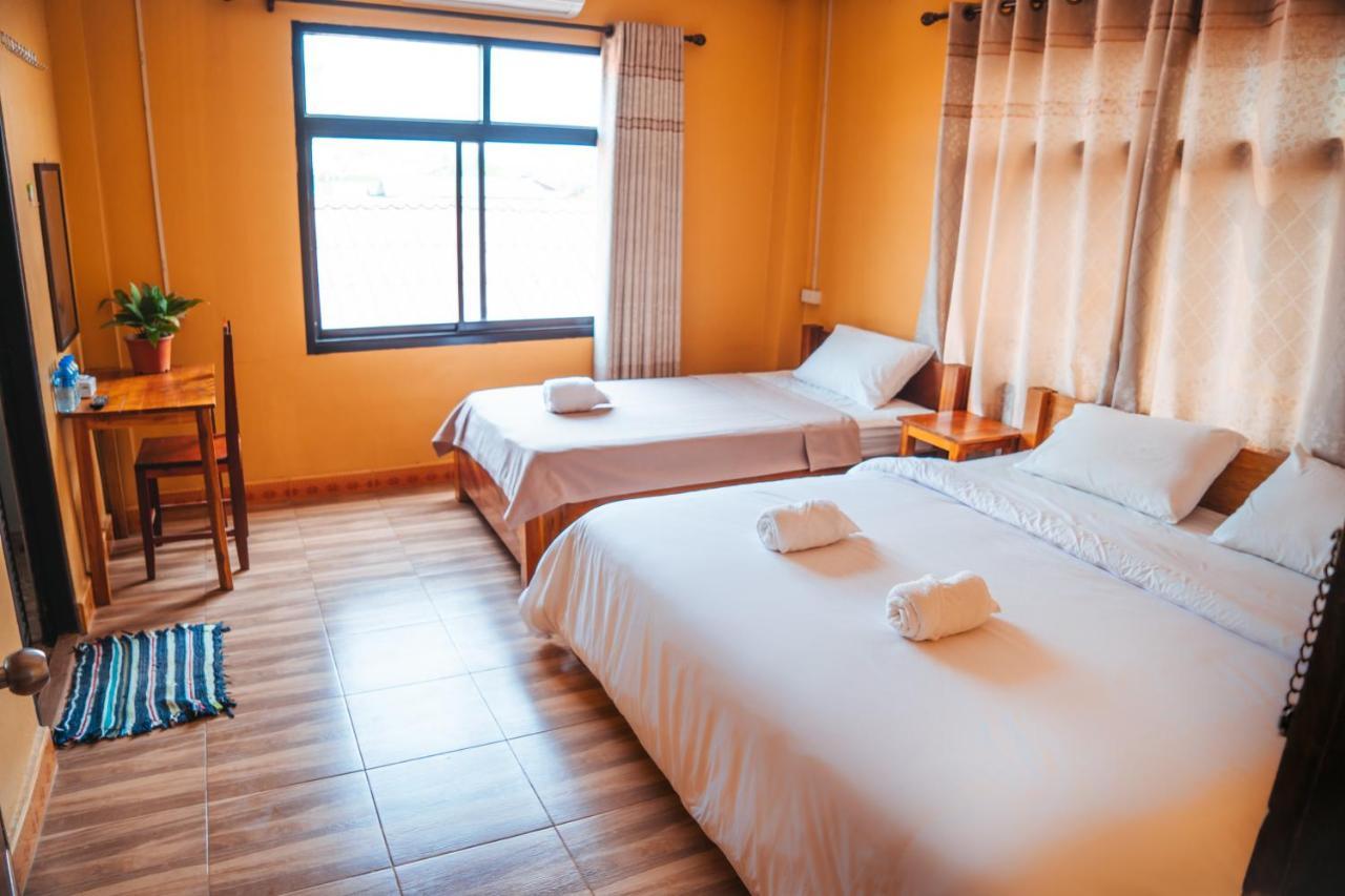 Vang Vieng Sunset Guesthouse & Restaurant 外观 照片