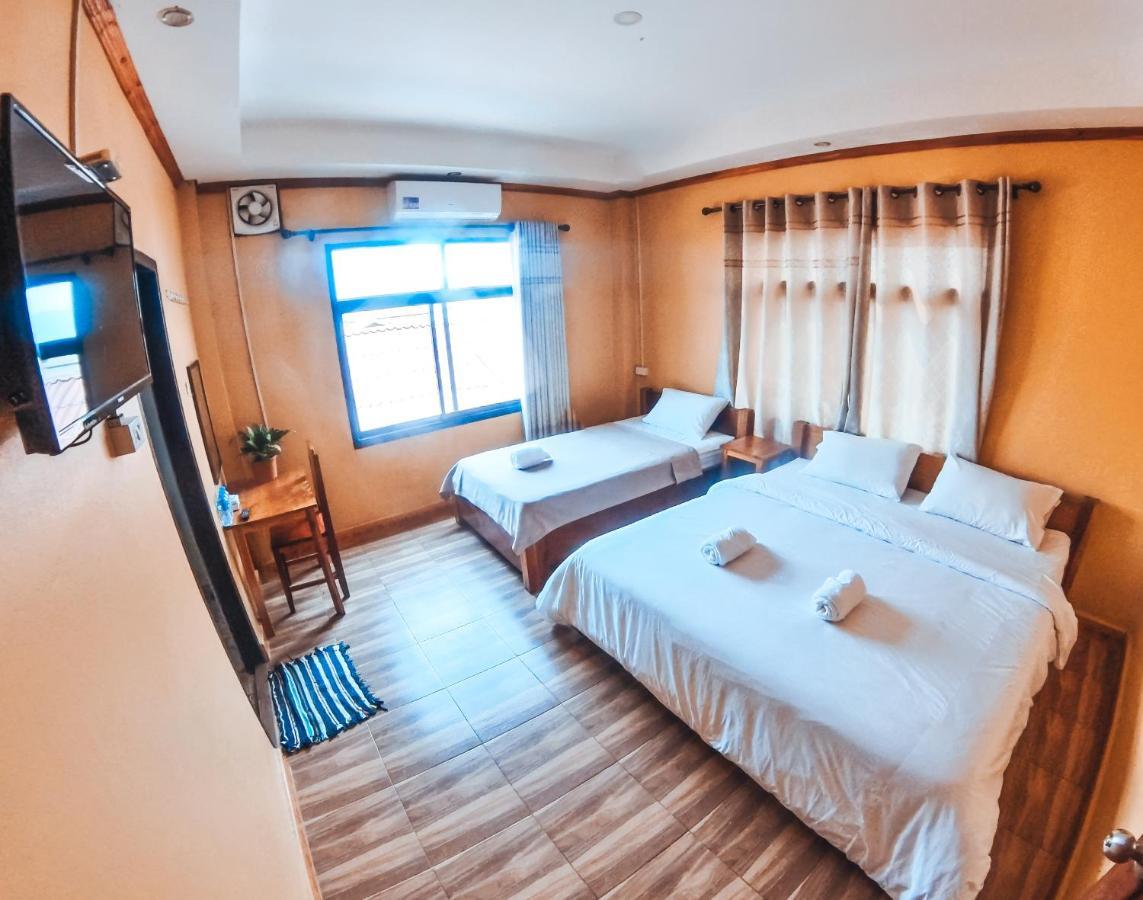 Vang Vieng Sunset Guesthouse & Restaurant 外观 照片