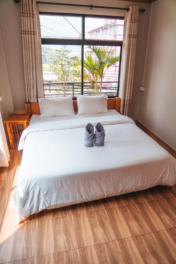 Vang Vieng Sunset Guesthouse & Restaurant 外观 照片