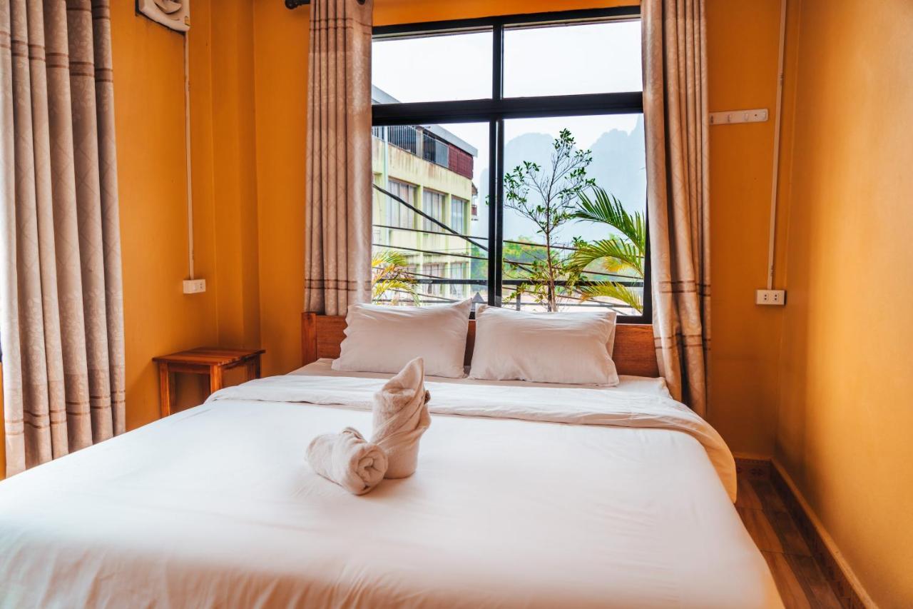Vang Vieng Sunset Guesthouse & Restaurant 外观 照片